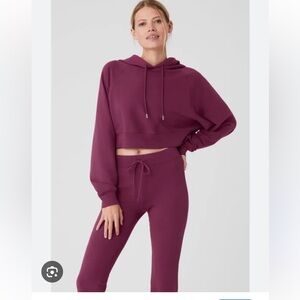 Alo matching sweat set
